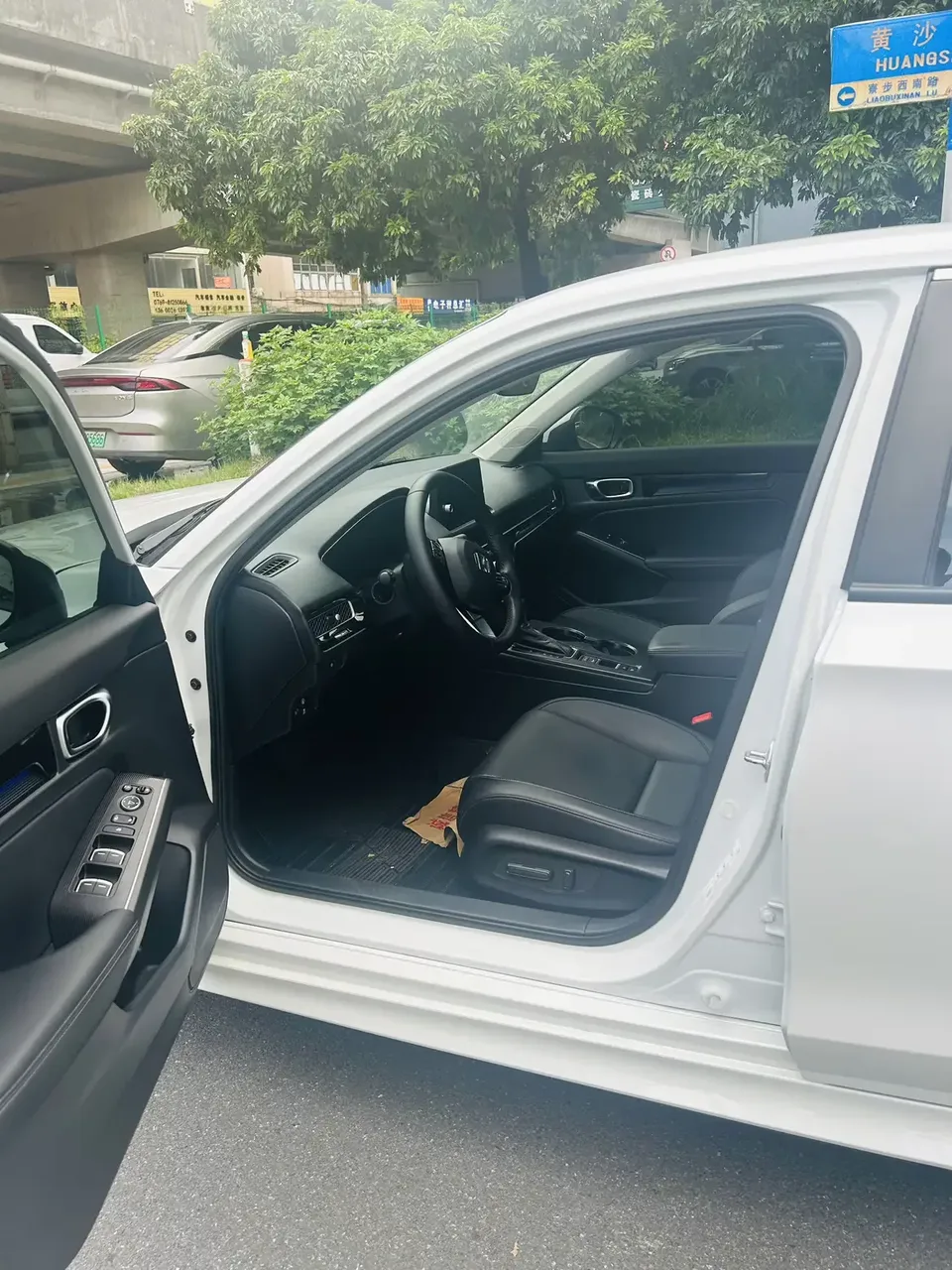 Honda Integra Style 2022 240TURBO CVT Deluxe Edition 2022 — thumbnail 3