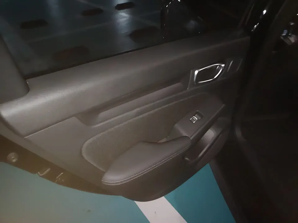 Honda CIVIC Civic 2023 HATCHBACK 240TURBO CVT Extreme Edition 2025 — thumbnail 5
