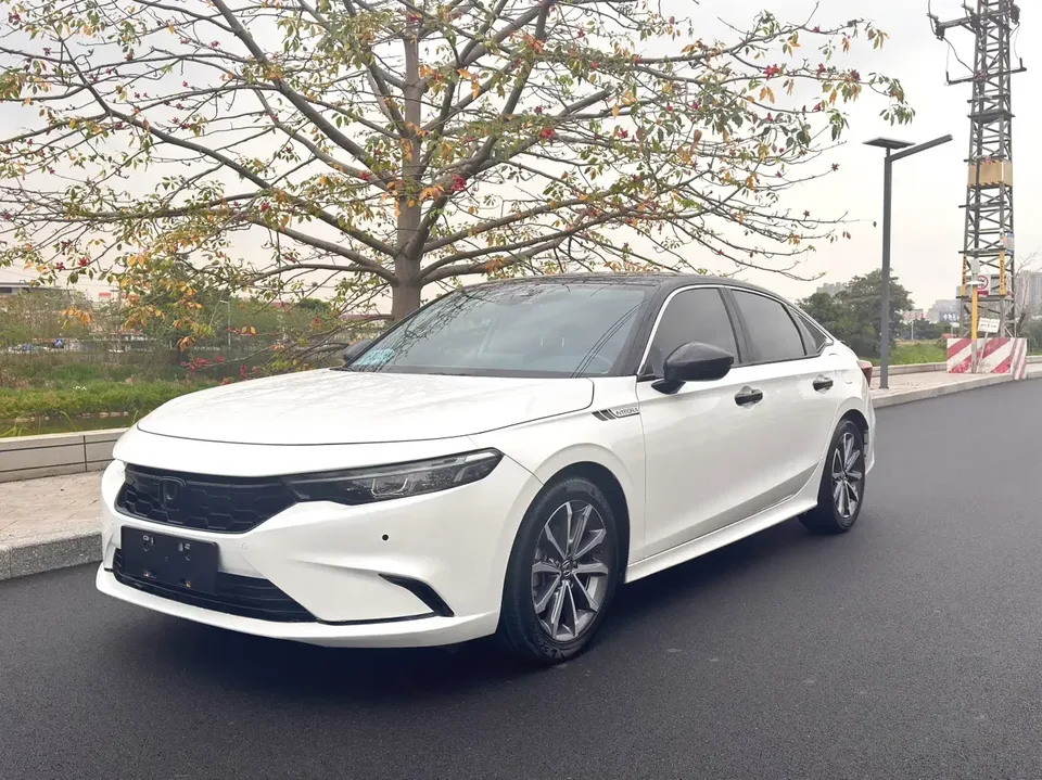 Honda Integra Style 2022 240TURBO CVT Deluxe Edition 2023 — photo 1, buy with delivery to Moscow
