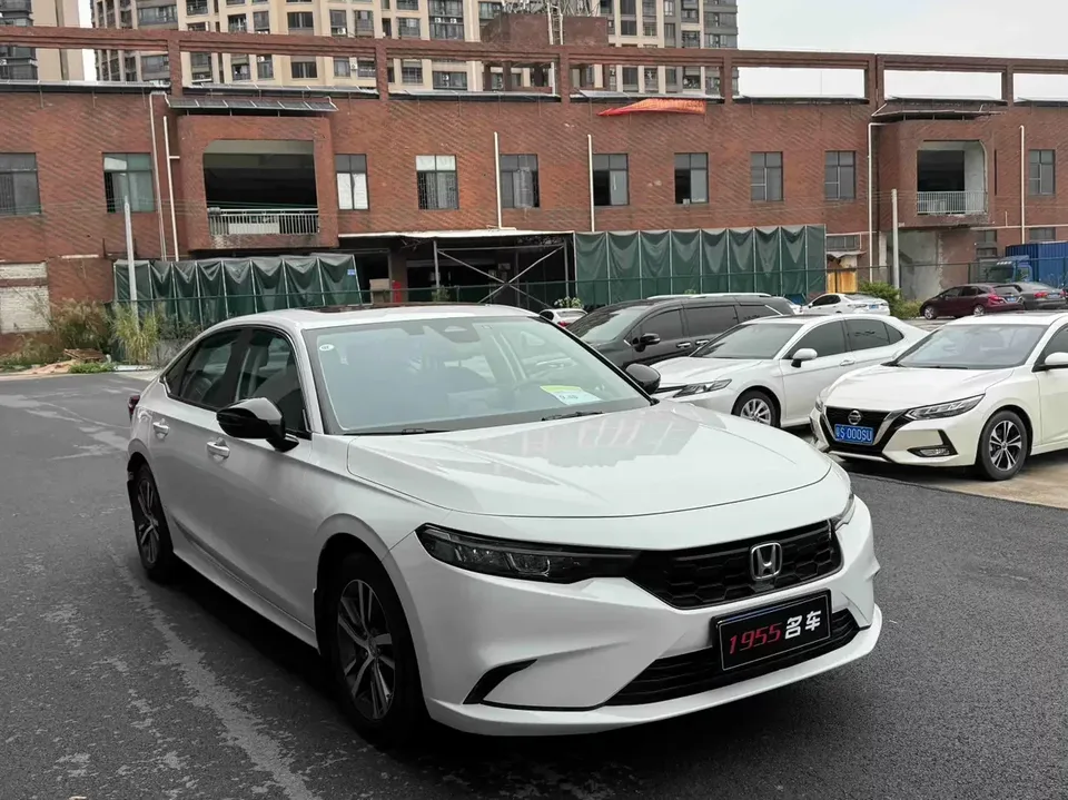 Honda Integra Style 2023 240TURBO CVT Leading Edition 2024 — thumbnail 3