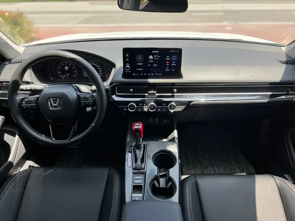 Honda Integra Style 2022 240TURBO CVT Tech Edition 2022 — миниатюра 5