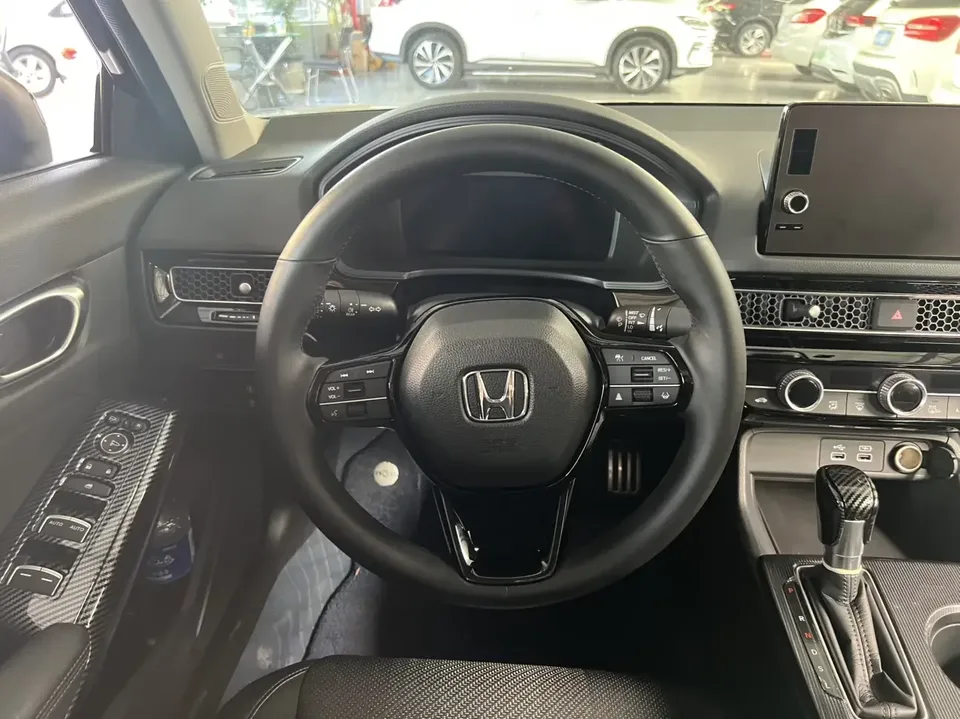 Honda Integra Style 2023 240TURBO CVT Leading Edition 2024 — thumbnail 4