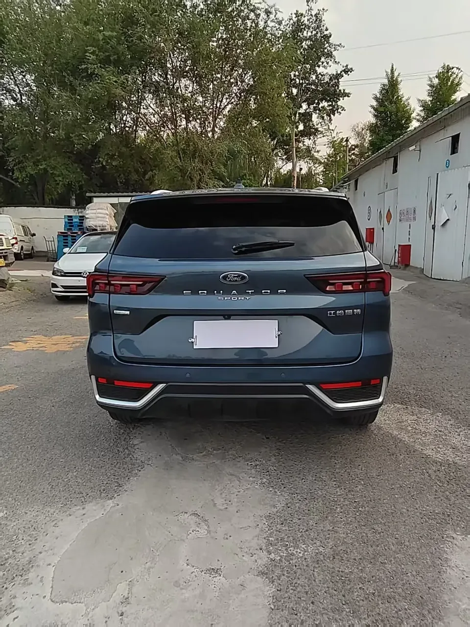 Ford Equator Sport Leading 2023 EcoBoost 170 Light and Shadow 2023 — thumbnail 2