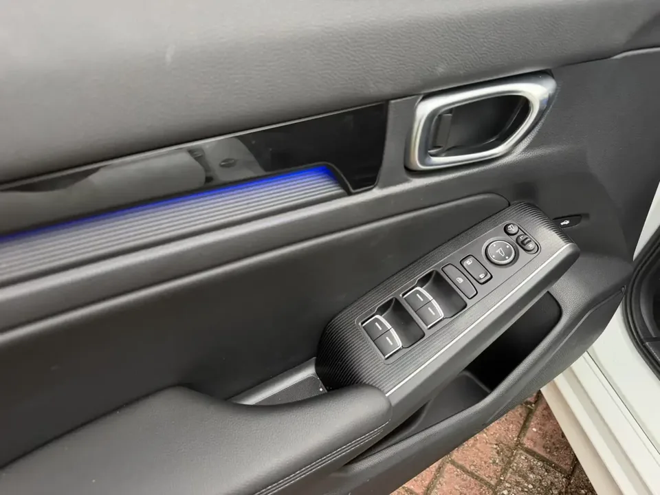 Honda Integra Style 2022 240TURBO CVT Deluxe Edition 2023 — thumbnail 5