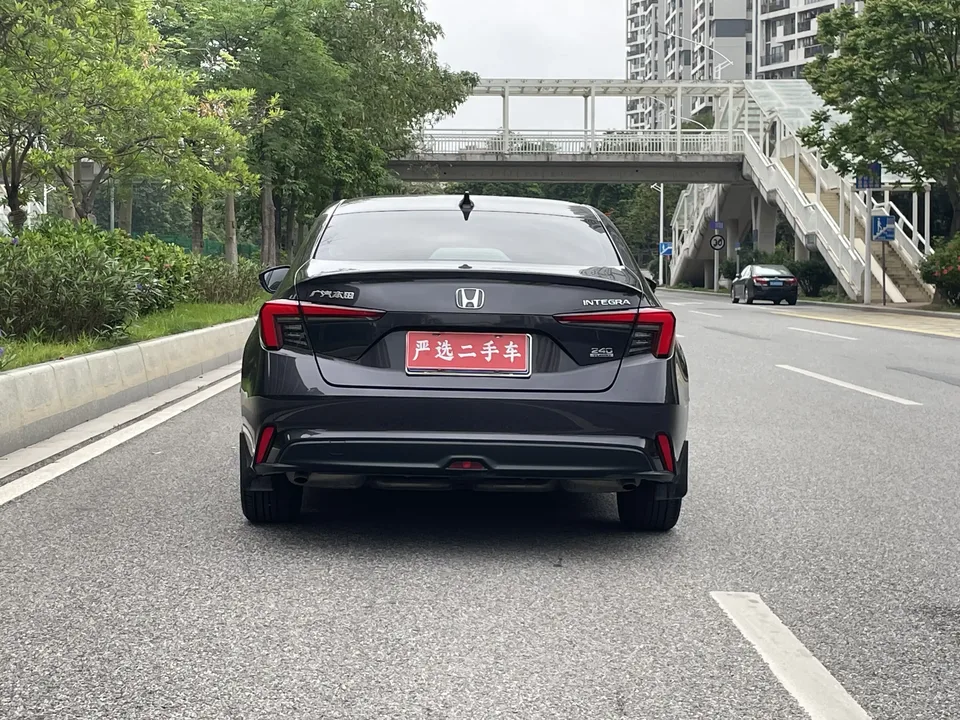 Honda Integra Style 2022 240TURBO CVT Tech Edition 2022 — thumbnail 2