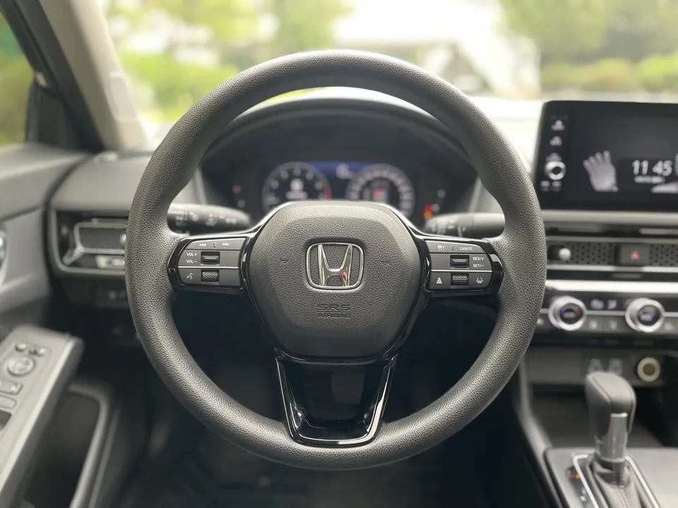 Honda Integra Style 2022 240TURBO CVT Tech Edition 2022 — thumbnail 3