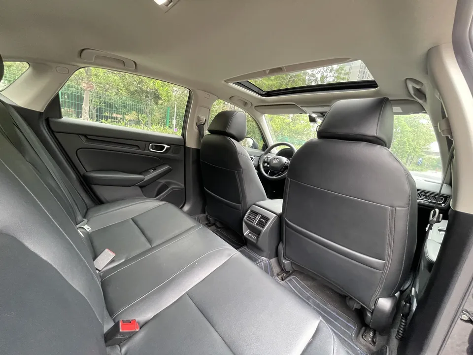 Honda Integra Style 2022 240TURBO CVT Tech Edition 2022 — thumbnail 5