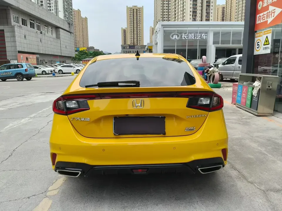 Honda Integra Style 2023 HATCHBACK 240TURBO CVT Phantom Night Premium Edition 2024 — thumbnail 2