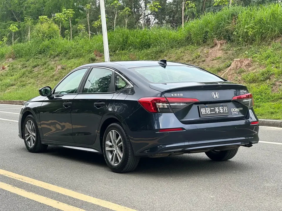 Honda CIVIC Civic 2023 240TURBO CVT Power Edition 2023 — thumbnail 2