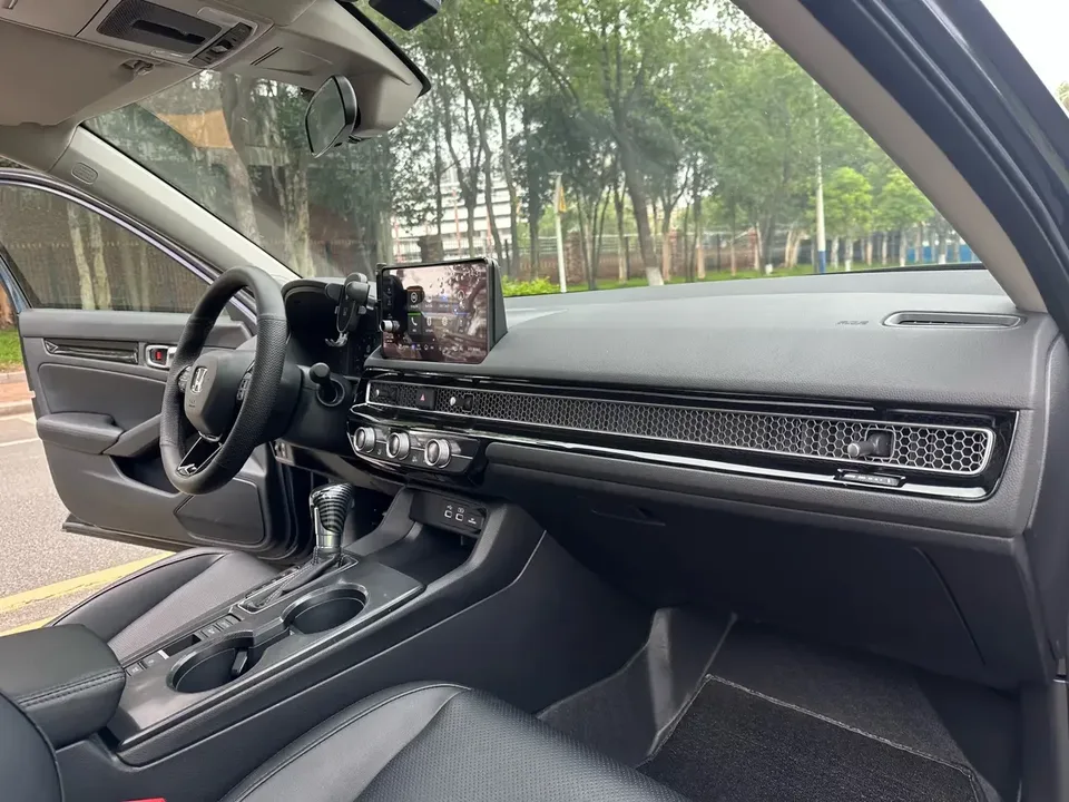 Honda CIVIC Civic 2023 240TURBO CVT Power Edition 2023 — thumbnail 5