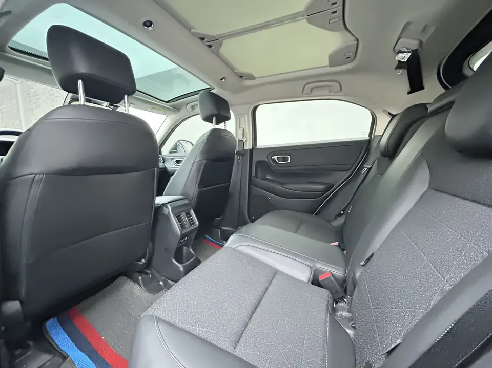 Honda VEZEL Binzhi 2023 1.5L CVT Technology Edition 2023 — thumbnail 3