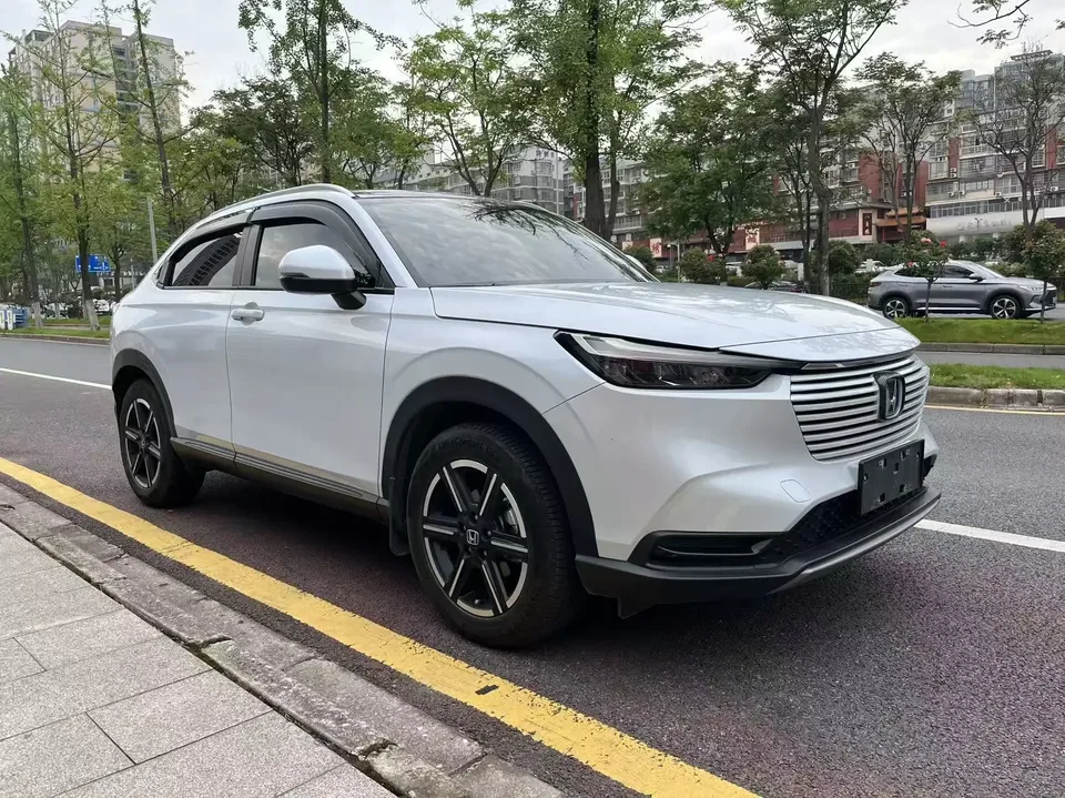 Honda VEZEL Binzhi 2023 1.5L CVT Technology Edition 2023 — thumbnail 3
