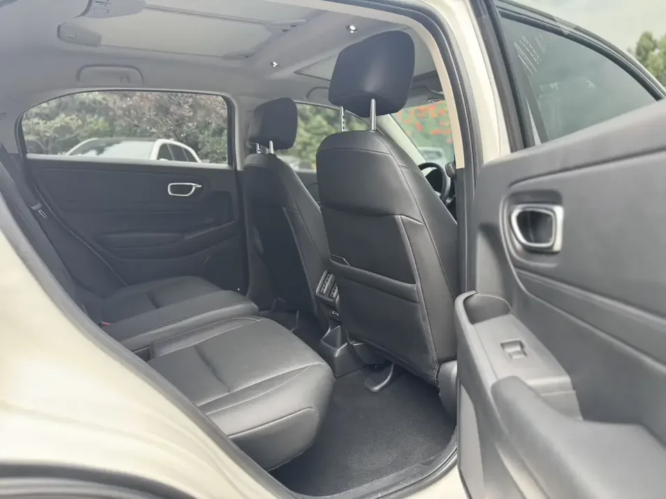 Honda VEZEL Binzhi 2023 1.5L CVT Deluxe Edition 2023 — thumbnail 3
