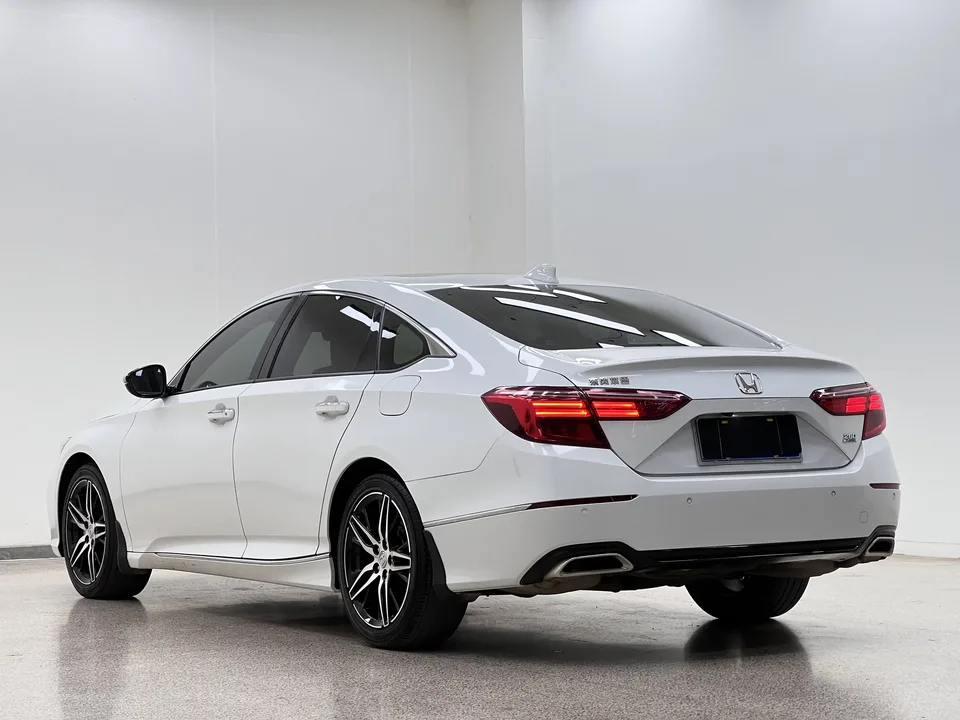 Honda Inspire Yingshipai 2022 260TURBO Elite Edition 2022 — thumbnail 2