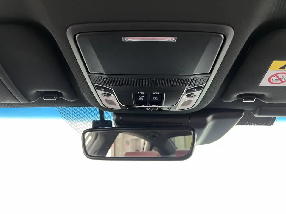 Honda Inspire Yingshipai 2022 260TURBO Elite Edition 2022 — thumbnail 4