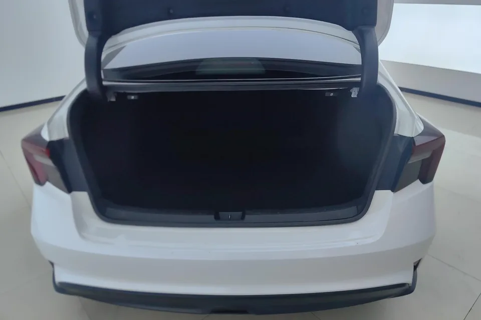 Honda Integra Style 2023 240TURBO CVT Smart Edition 2023 — thumbnail 5