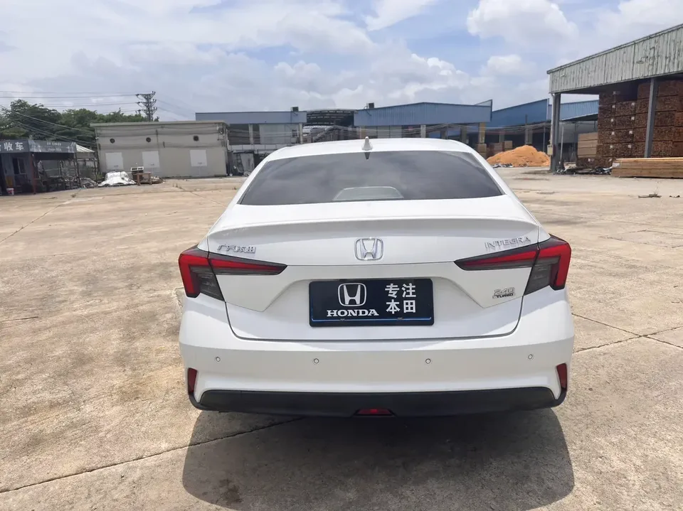 Honda Integra Style 2022 240TURBO CVT Deluxe Edition 2022 — thumbnail 2