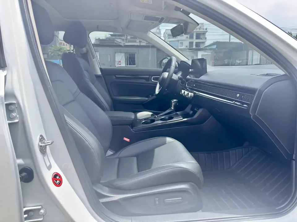 Honda Integra Style 2022 240TURBO CVT Deluxe Edition 2022 — thumbnail 4