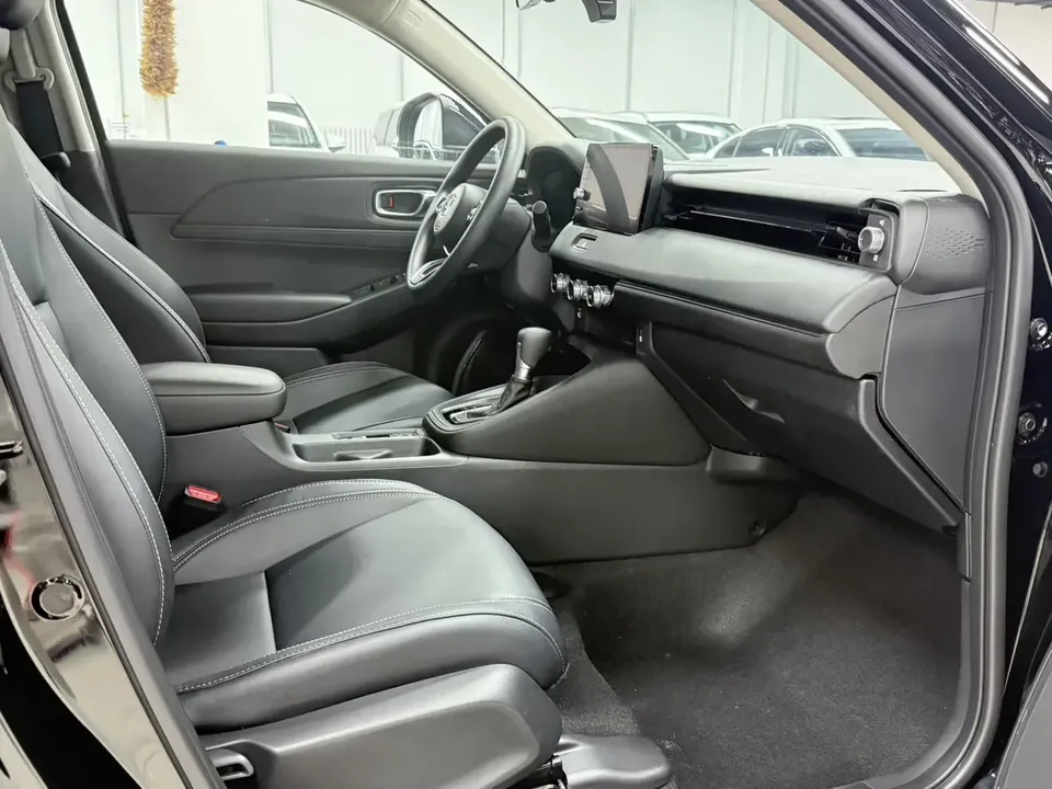 Honda VEZEL Binzhi 2023 1.5L CVT Technology Edition 2023 — thumbnail 4