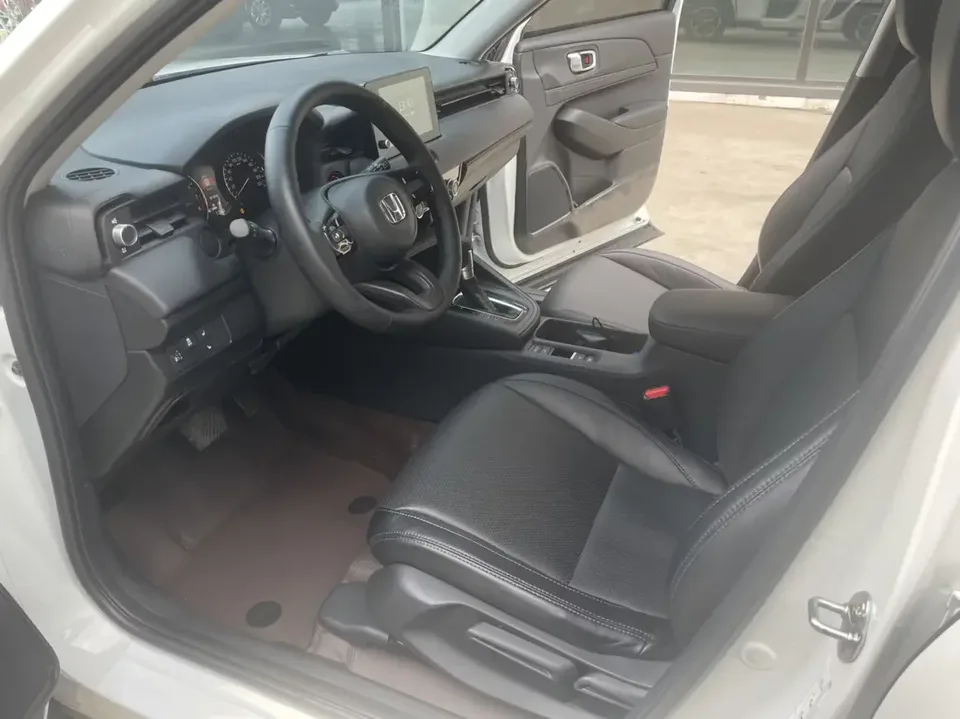 Honda VEZEL Binzhi 2023 1.5L CVT Elite Edition 2023 — thumbnail 5