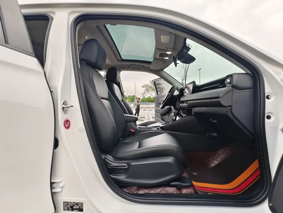 Honda VEZEL Binzhi 2023 1.5L CVT Technology Edition 2023 — thumbnail 5