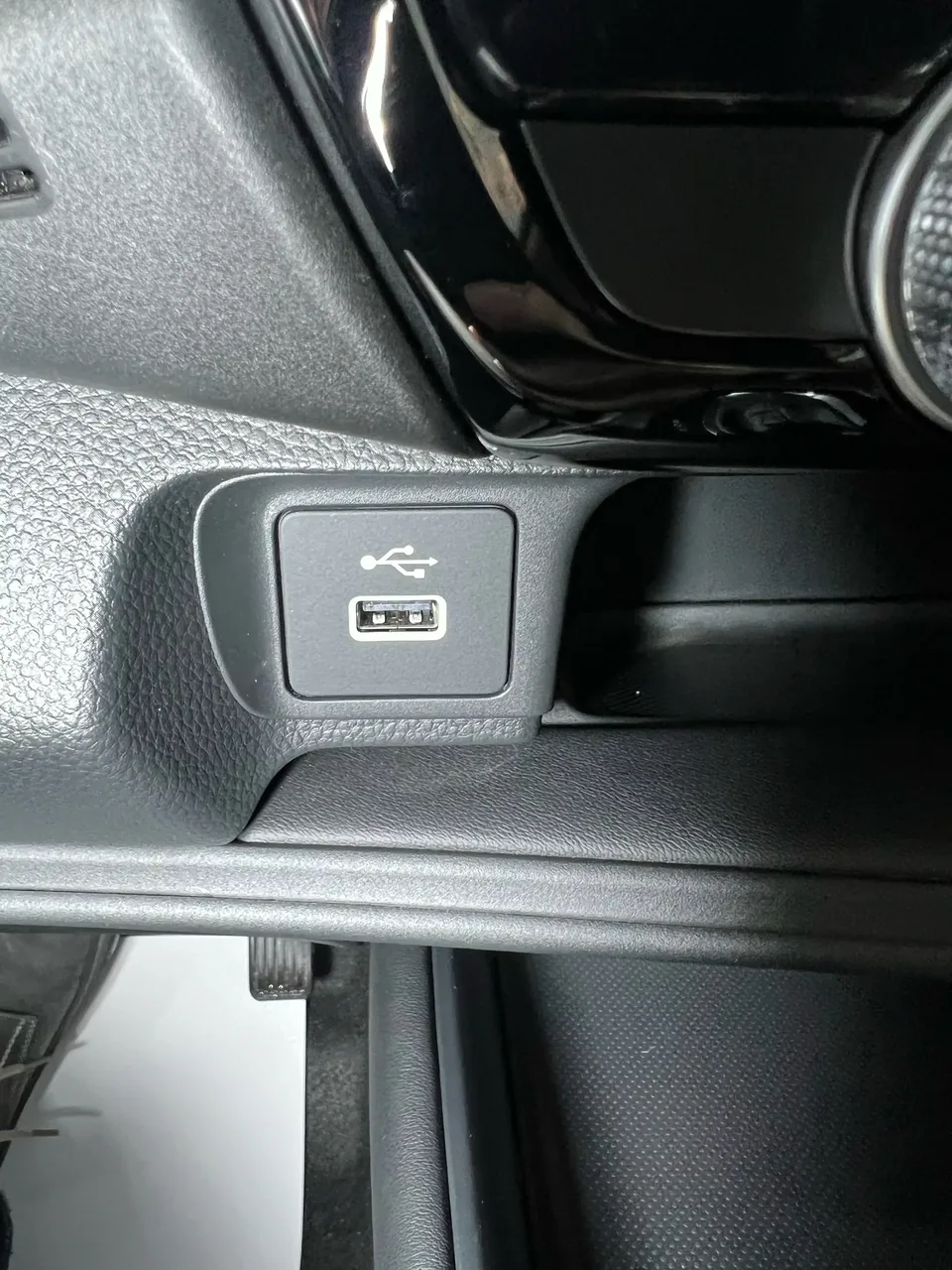 Honda VEZEL Binzhi 2023 1.5L CVT Technology Edition 2023 — thumbnail 3