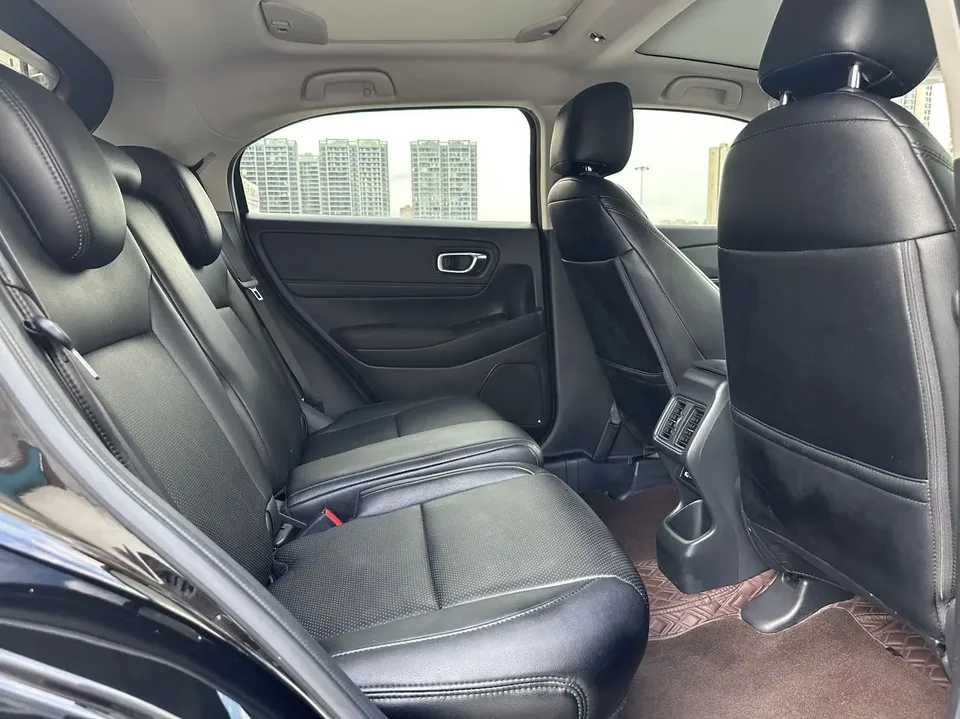 Honda VEZEL Binzhi 2023 1.5L CVT Technology Edition 2023 — thumbnail 4
