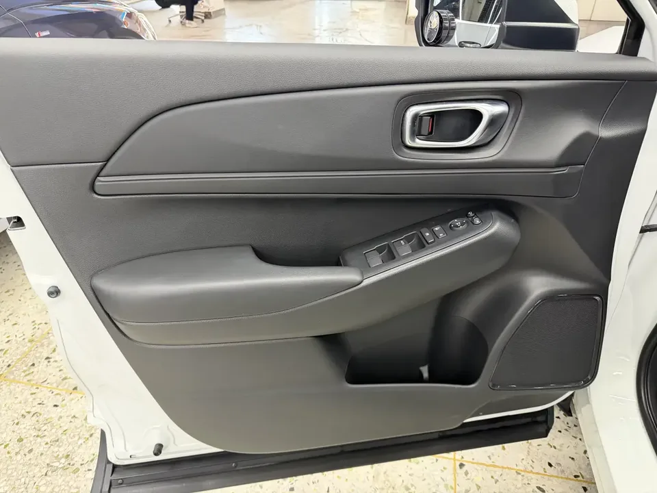 Honda VEZEL Binzhi 2023 1.5L CVT Pioneer Edition 2023 — thumbnail 3