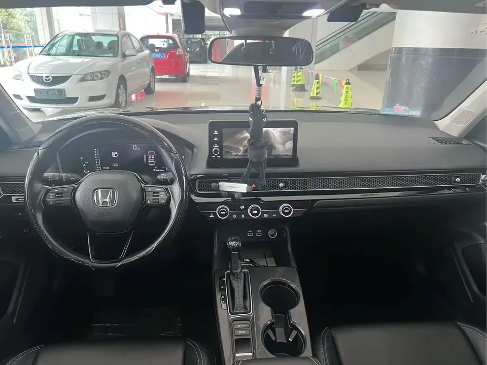 Honda CIVIC Civic 2023 HATCHBACK 240TURBO CVT Extreme Edition 2024 — thumbnail 3