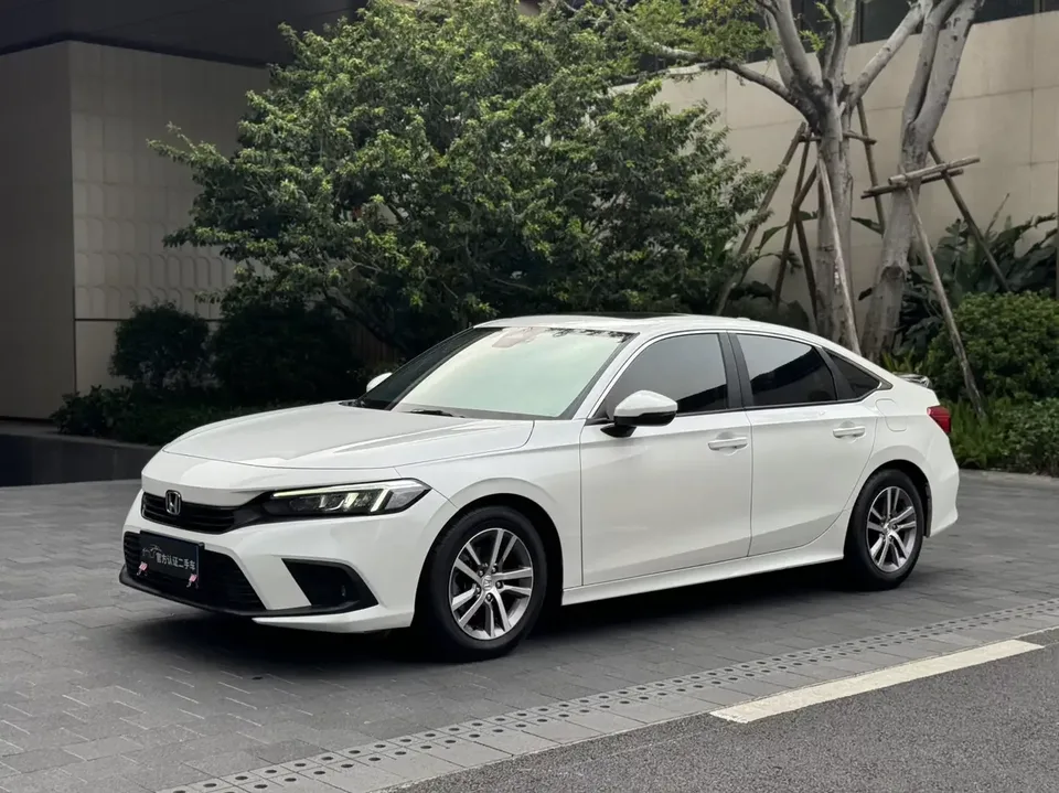 Honda CIVIC Civic 2022 240TURBO CVT Dynamic C-position Special Edition 2023 — photo 1, buy with delivery to Moscow