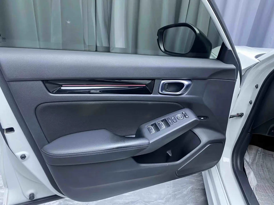 Honda CIVIC Civic 2022 240TURBO CVT Fuel Edition 2022 — thumbnail 4