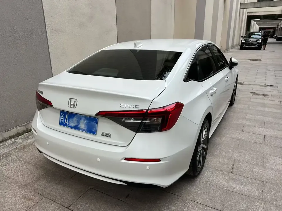 Honda CIVIC Civic 2022 240TURBO CVT Jincheng Edition 2024 — thumbnail 4