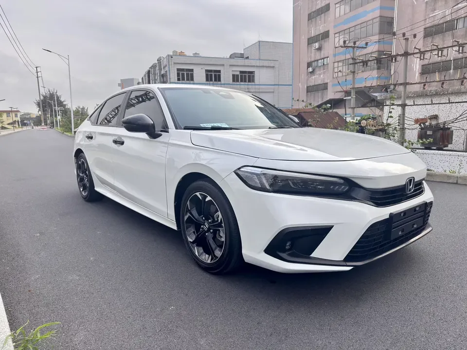Honda CIVIC Civic 2022 240TURBO CVT Fuel Edition 2023 — thumbnail 3