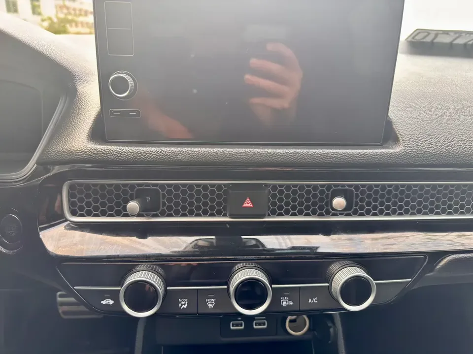 Honda CIVIC Civic 2022 240TURBO CVT Fuel Edition 2023 — thumbnail 4