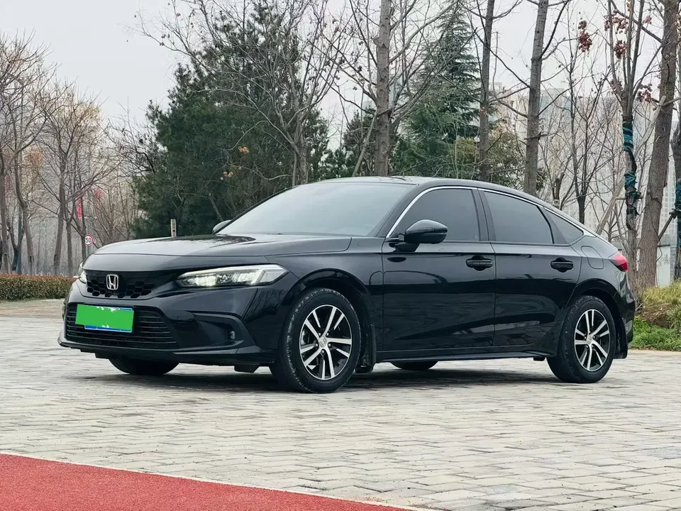 Honda CIVIC Civic 2023 HATCHBACK 240TURBO CVT Extreme Edition 2024 — photo 1, buy with delivery to Moscow