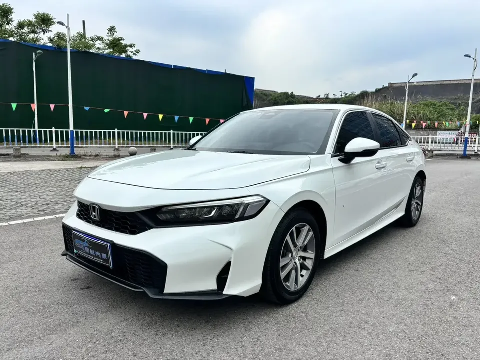 Honda CIVIC Civic 2025 240TURBO CVT Zhiqu Plus 2025 — photo 1, buy with delivery to Moscow