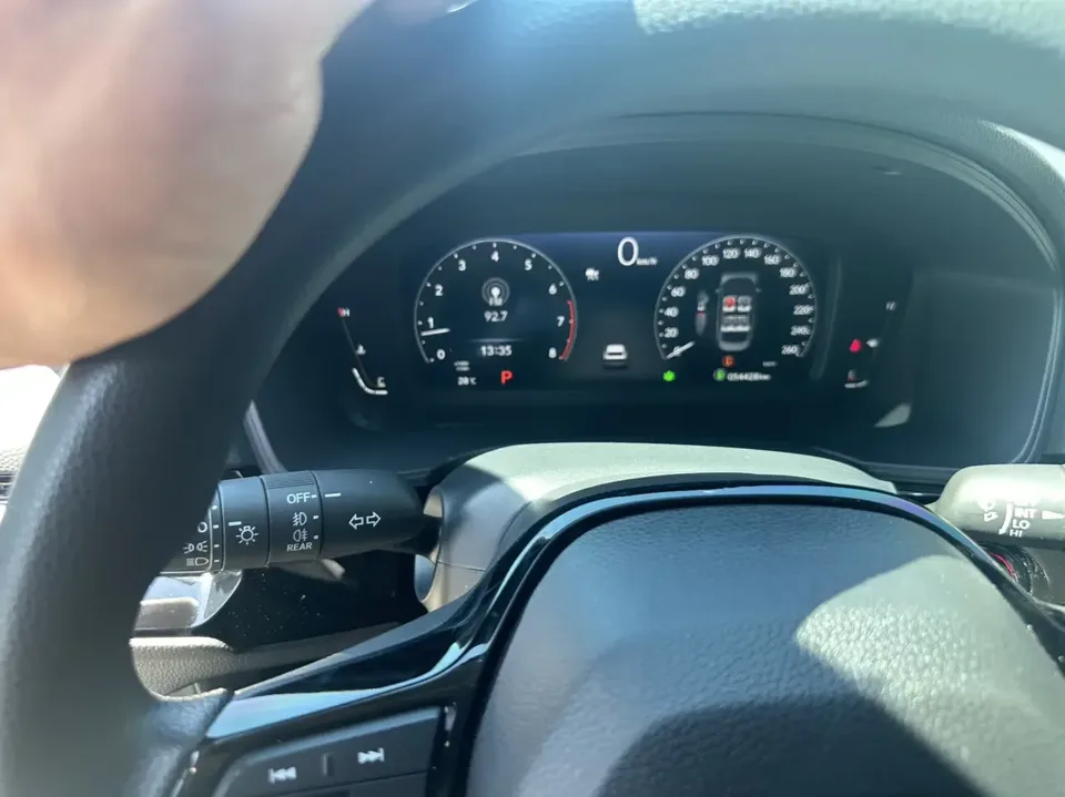 Honda CIVIC Civic 2022 240TURBO CVT Dynamic C-position Special Edition 2022 — thumbnail 4