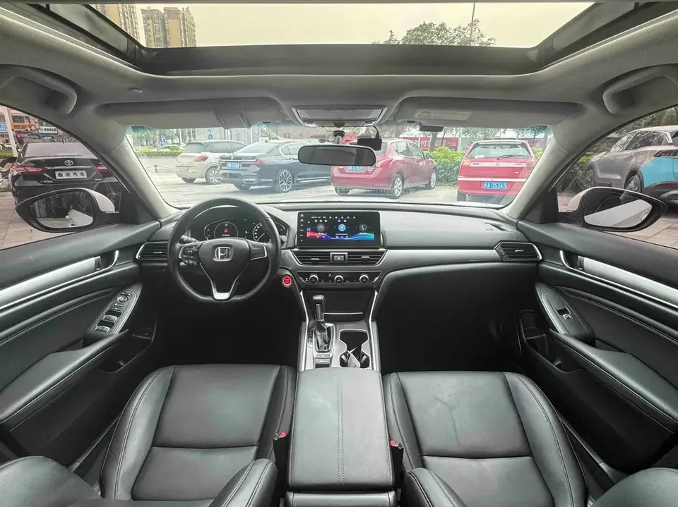 Honda Accord Accord 2022 260TURBO Deluxe 2023 — thumbnail 4
