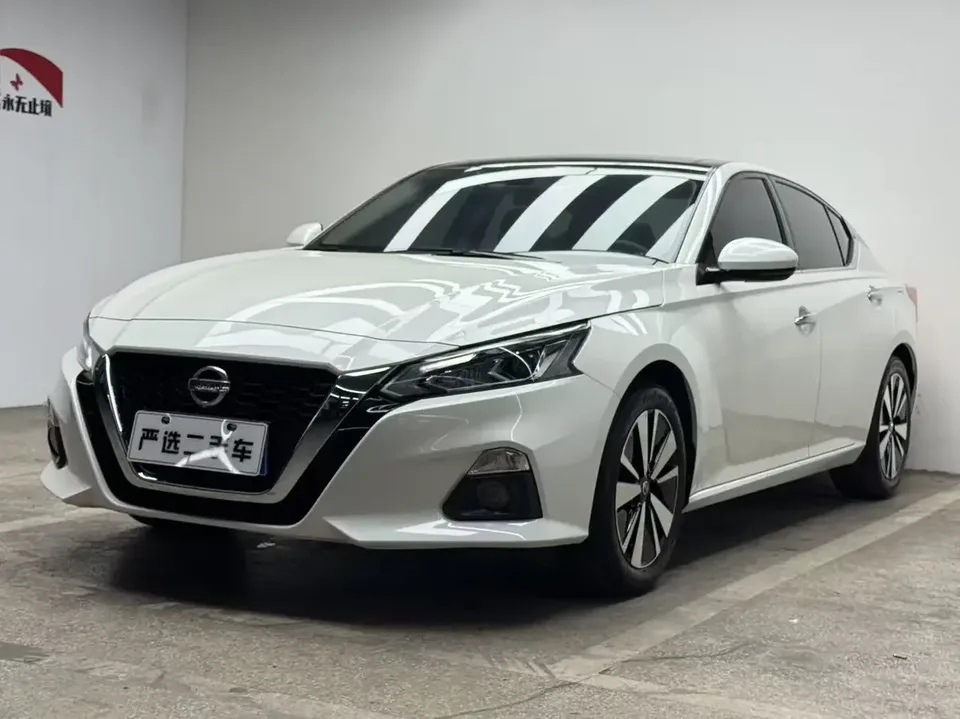 Nissan Altima Sound of nature 2022 2.0L XL-TLS Enjoy Edition 2023 — photo 1, buy with delivery to Moscow