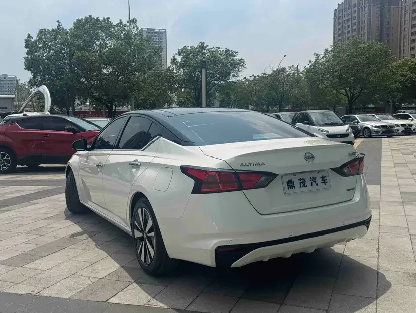 Nissan Altima Sound of nature 2021 2.0L XL Comfort Edition 2022 — thumbnail 2