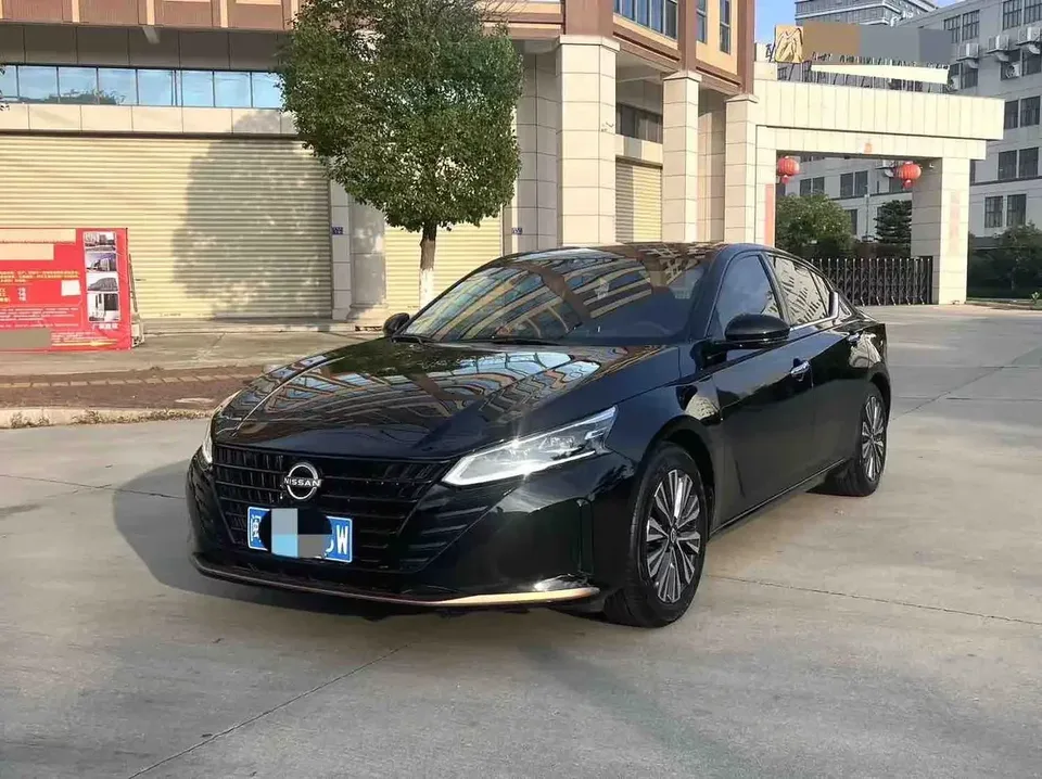 Nissan Altima Sound of nature 2024 2.0L SV Black Gold Edition 2024 — photo 1, buy with delivery to Moscow