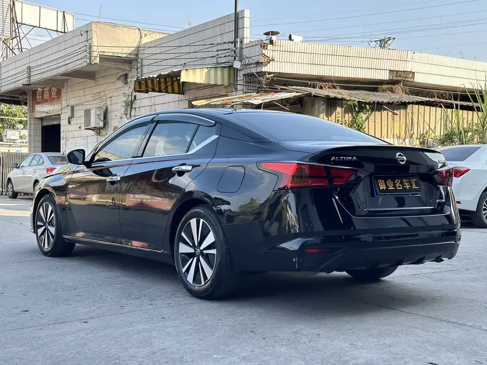 Nissan Altima Sound of nature 2021 2.0L XL Comfort Edition 2022 — thumbnail 5