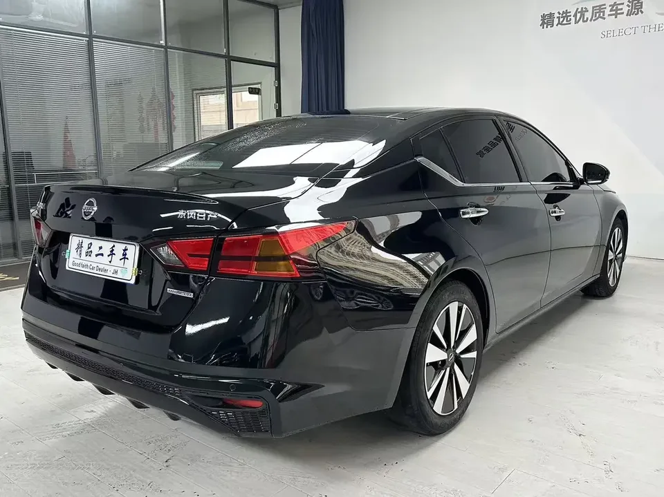 Nissan Altima Sound of nature 2021 2.0L XL Comfort Edition 2022 — thumbnail 2