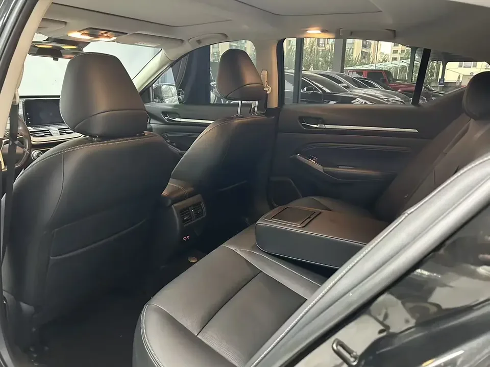 Nissan Altima Sound of nature 2021 2.0L XL Comfort Edition 2022 — thumbnail 3