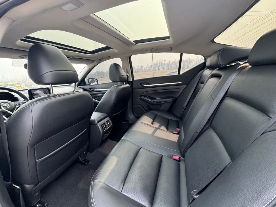 Nissan Altima Sound of nature 2020 Modified 2.0L XL Comfort Edition 2022 — thumbnail 3