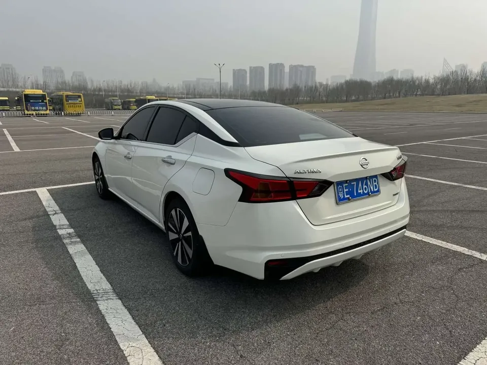 Nissan Altima Sound of nature 2020 Modified 2.0L XL Comfort Edition 2022 — thumbnail 4