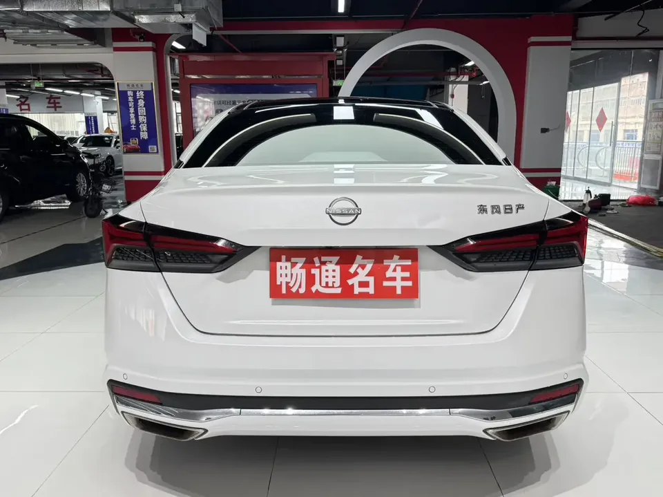 Nissan Altima Sound of nature 2022 2.0L XL-Upr Premium Edition 2023 — thumbnail 2