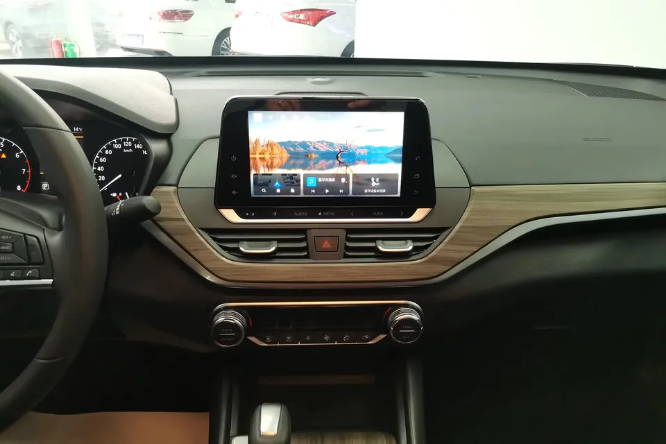 Nissan Altima Sound of nature 2021 2.0L XL Comfort Edition 2022 — thumbnail 3