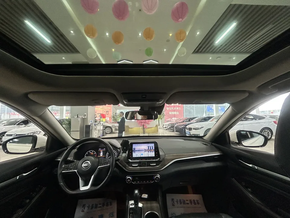 Nissan Altima Sound of nature 2021 2.0L XL Comfort Edition 2022 — миниатюра 5