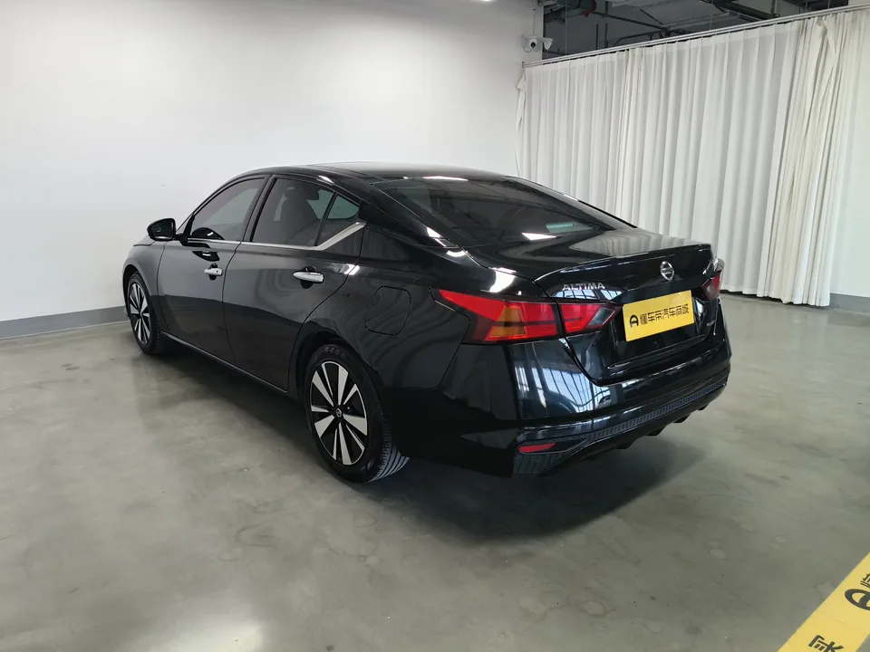 Nissan Altima Sound of nature 2021 2.0L XL Comfort Edition 2022 — thumbnail 2